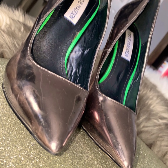 Designer Shoes - Picture 2 of 7